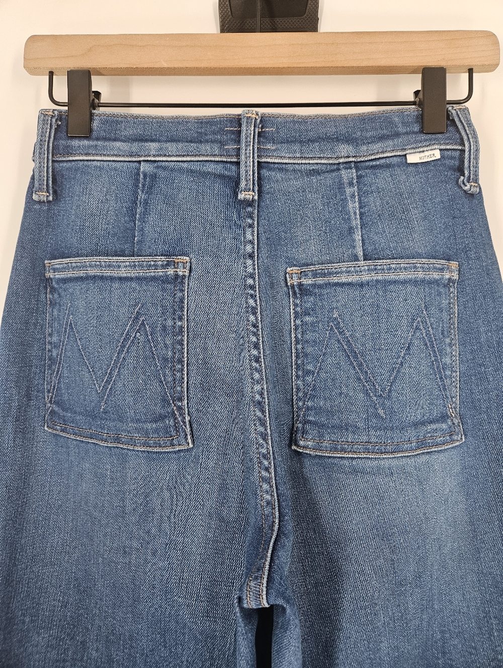 Mother The Stitch Up Maven Hover Wide Leg Jeans In Nip It In The Bud Wash - Picture 9 of 14